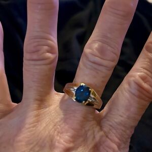 Beautiful 10k blue topaz ring